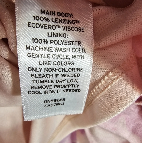 ABOUND Pink floral Leland dress V-neckline keyhole and tie front skater NWT - Picture 3 of 6